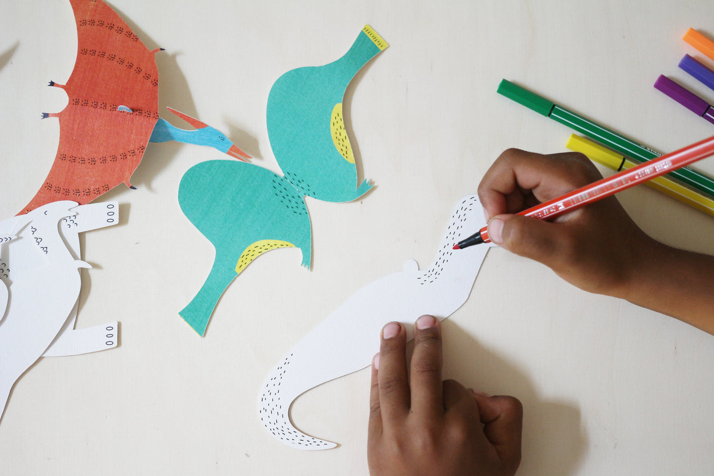 KIT CREATIF DINOSAURES - JEUX CREATIFS - PIROUETTE CACAHOUETE