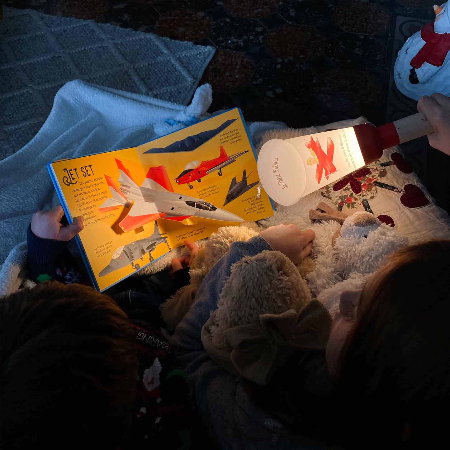 LAMPE PASSE-PARTOUT LE PETIT PRINCE EN AVION ROUGE
