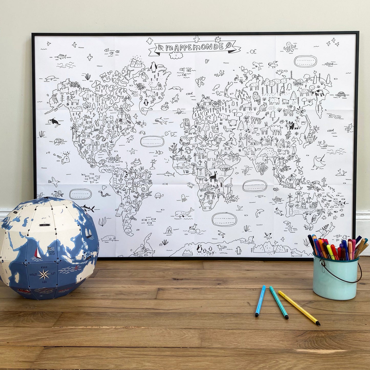 POSTER GEANT A COLORIER MAPPEMONDE - COLORIAGES - PIROUETTE CACAHOUETE
