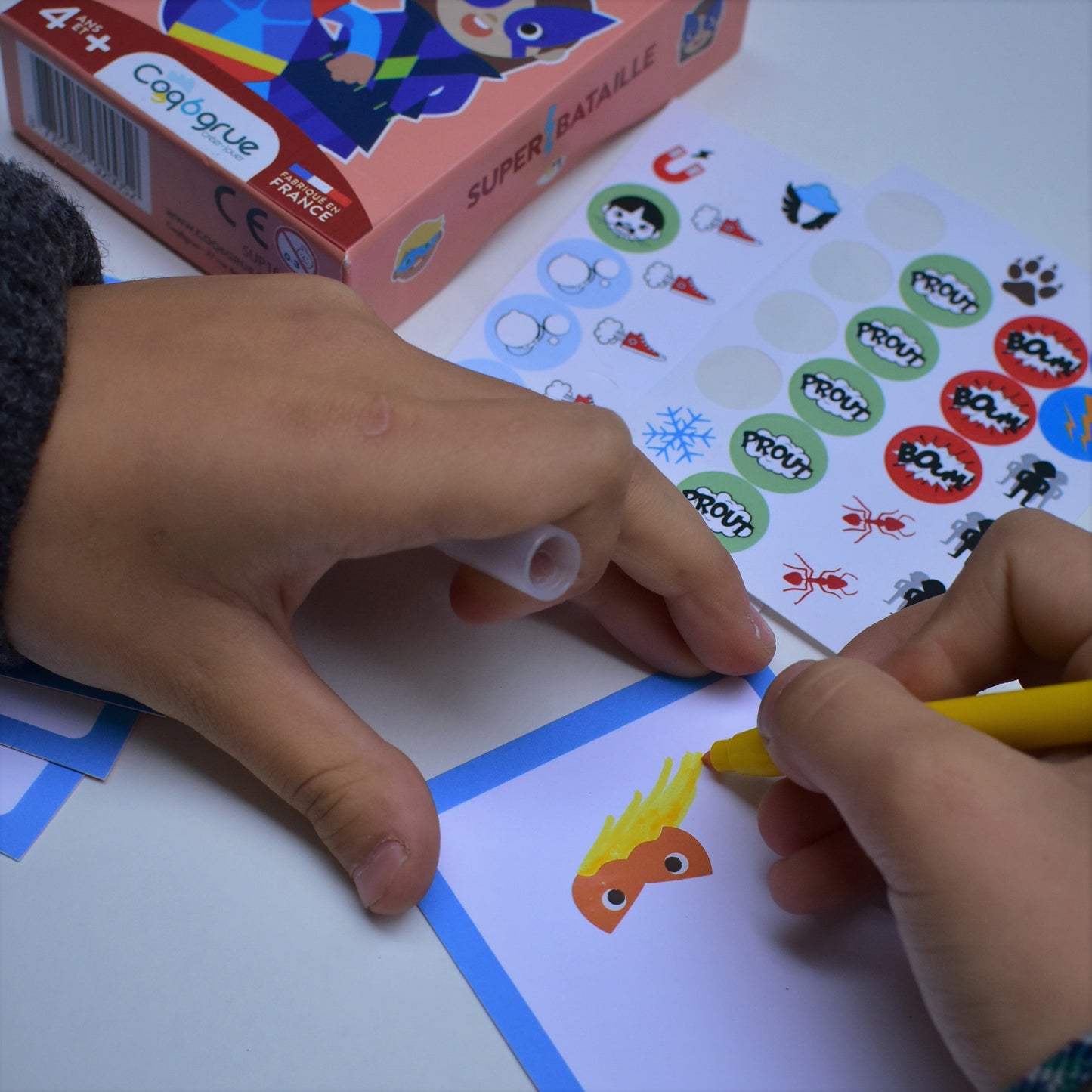SUPERBATAILLE SUPER HEROS - JEUX DE CARTES - COQ6GRUE