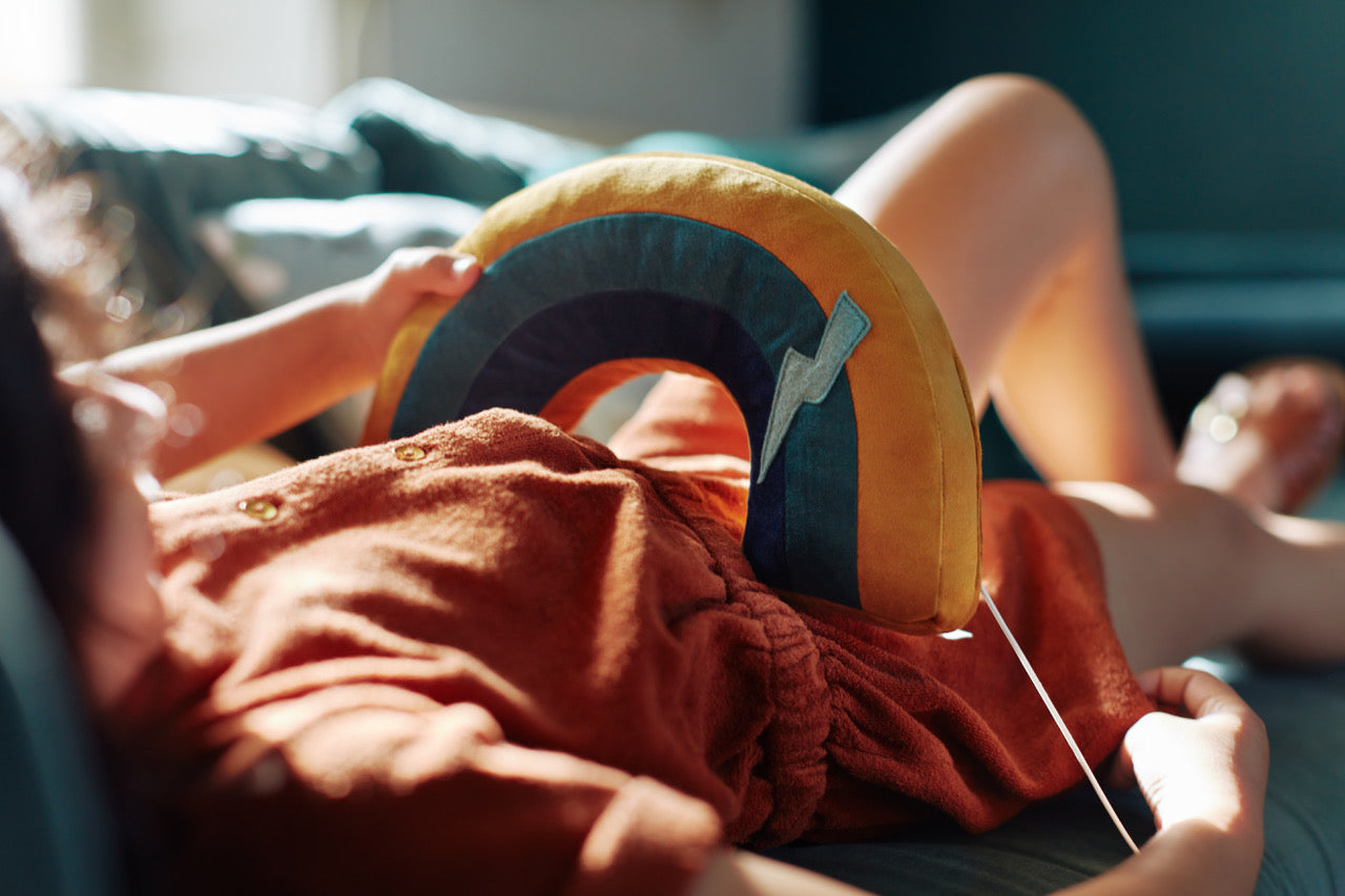 BOITE A MUSIQUE ARC EN CIEL - VERT GOLD / LA VIE EN ROSE - COUSSIN MUSICAL - POUCE ET LINA