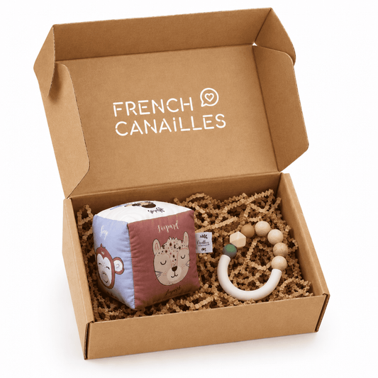 coffret bébé pour un cadeau de naissance avec cube eveil et jouet dentition