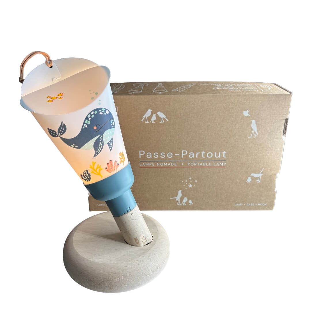 LAMPE PASSE-PARTOUT LA BALEINE REVEUSE BLEU GLACIER