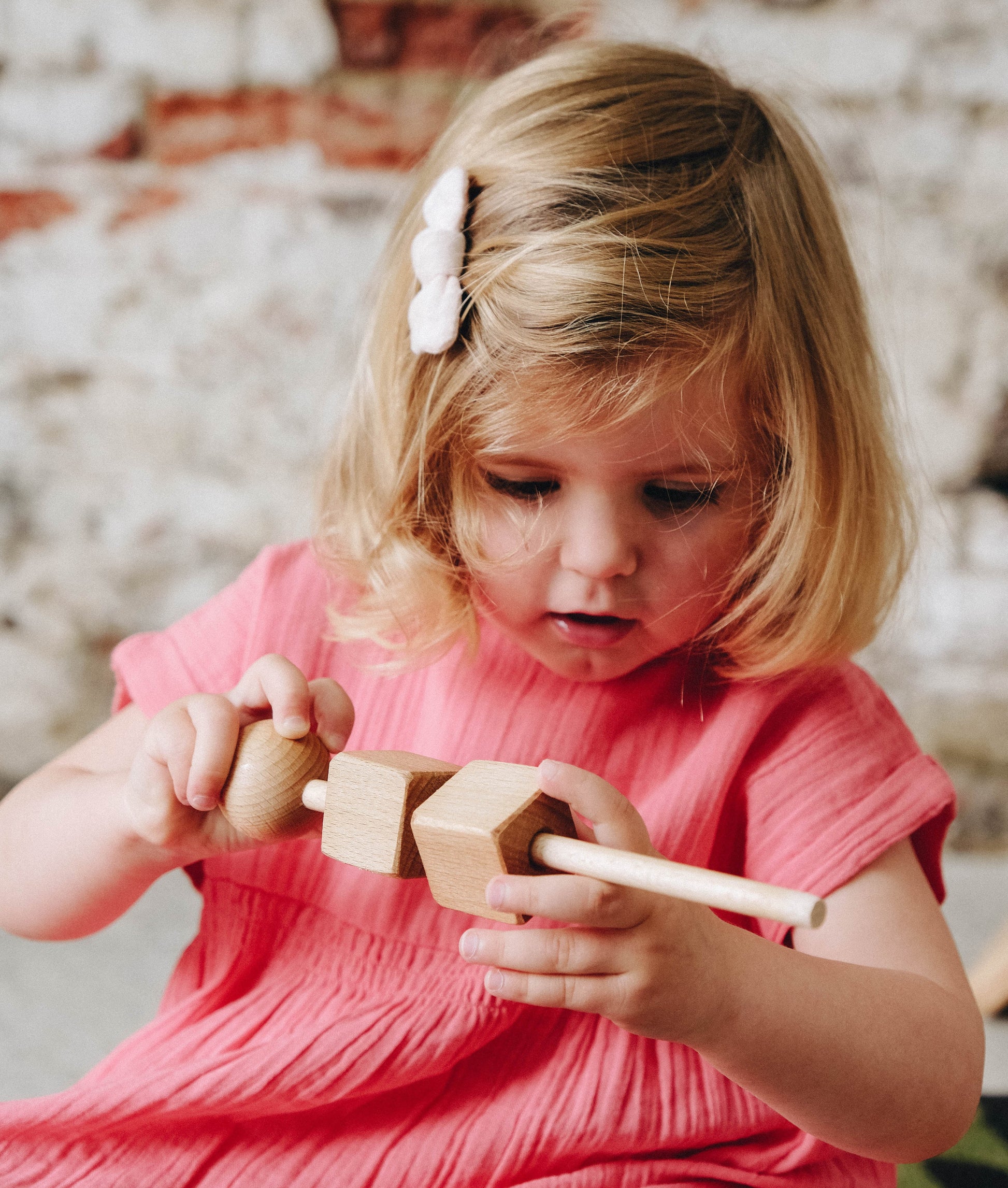 PERLES A ENFILER - JOUETS PEDAGOGIQUES - OBSERVE MONTESSORI