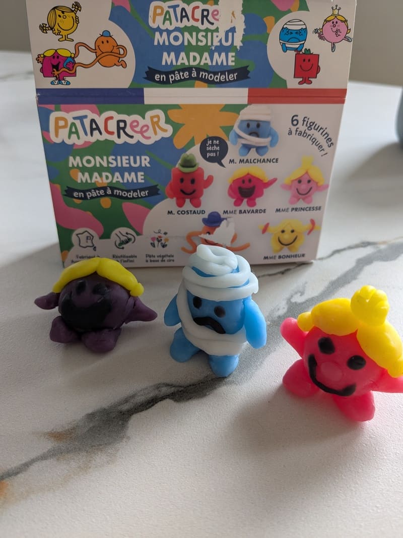 monsieur malchange madame princess et madame bavarde créés en pate à modeler pour les enfants dès 3 ans